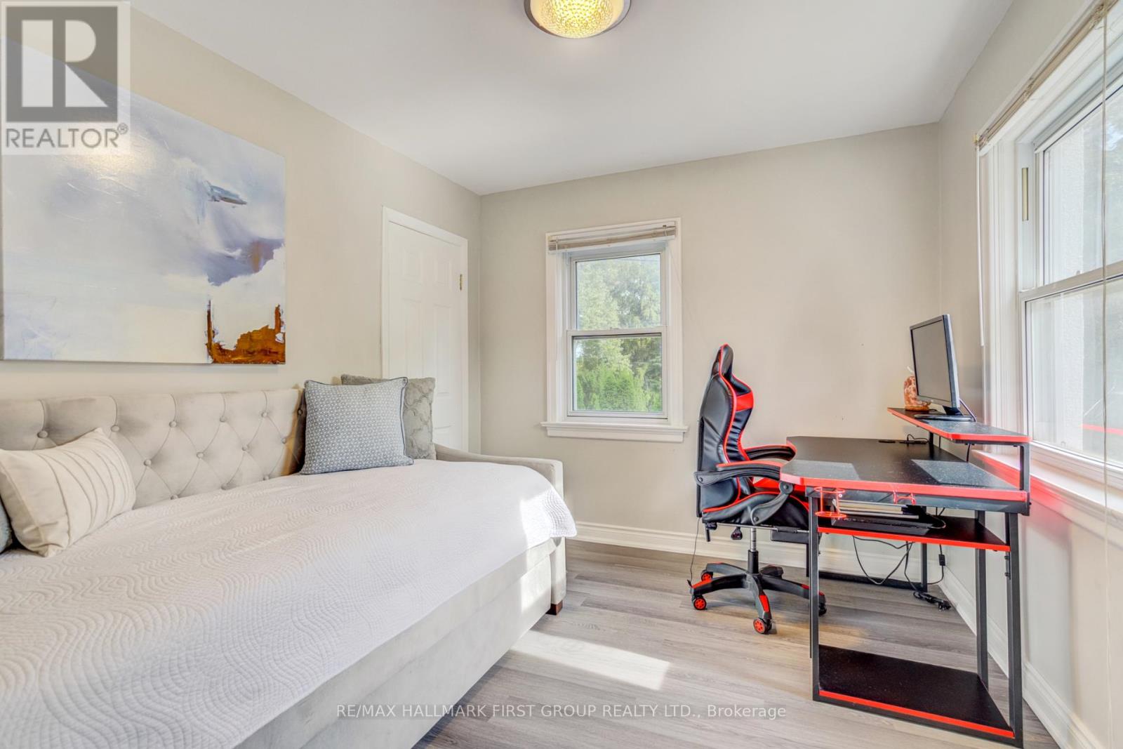 Photo 16 of 1395 Hurontario Street, Mississauga ON