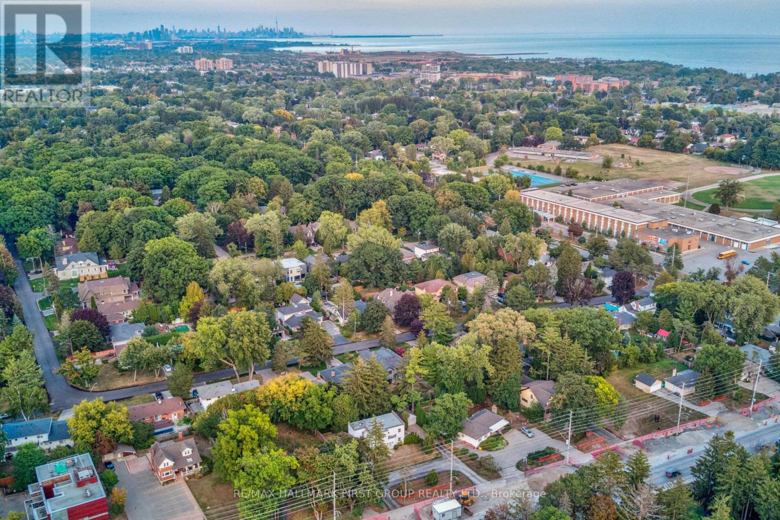 Photo 40 of 1395 Hurontario Street, Mississauga ON