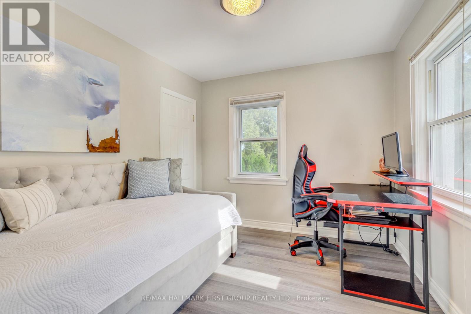Photo 16 of 1395 Hurontario Street, Mississauga ON