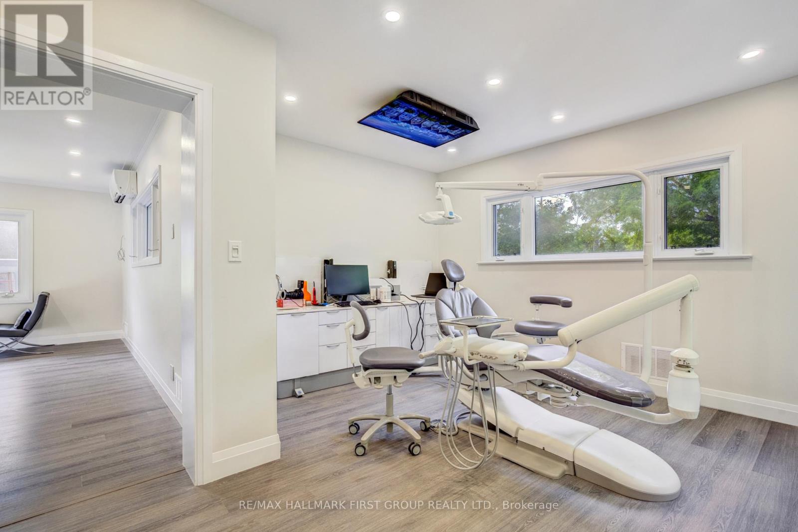 Photo 26 of 1395 Hurontario Street, Mississauga ON