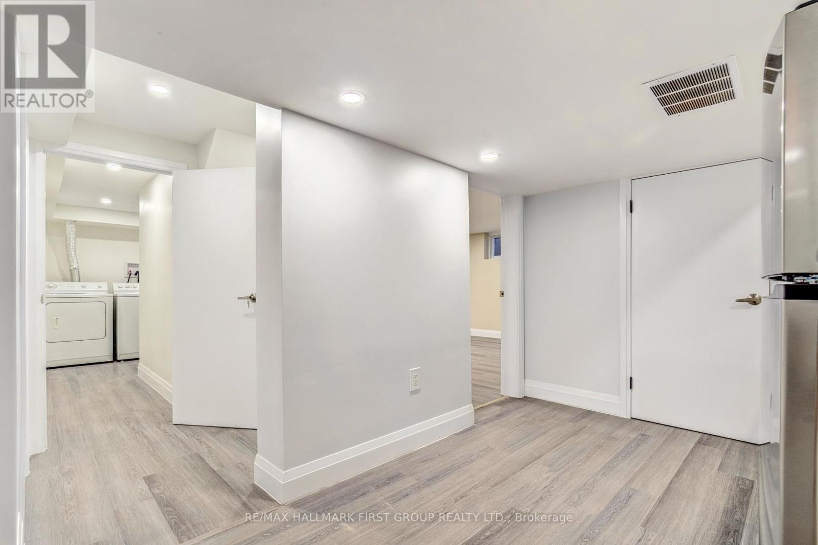 Photo 29 of 1395 Hurontario Street, Mississauga ON
