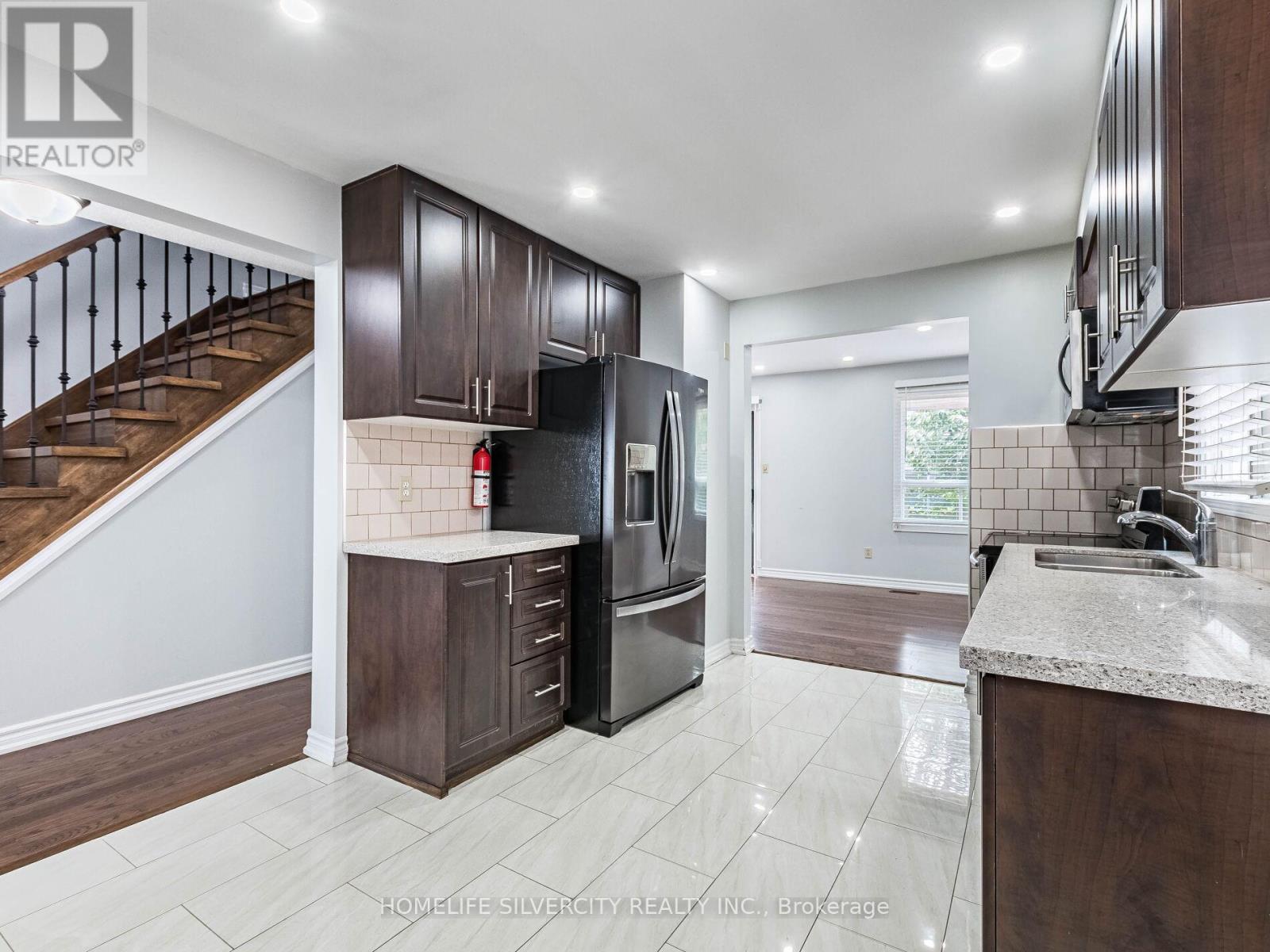 Photo 19 of 1 30 Castlehill Road, Brampton ON