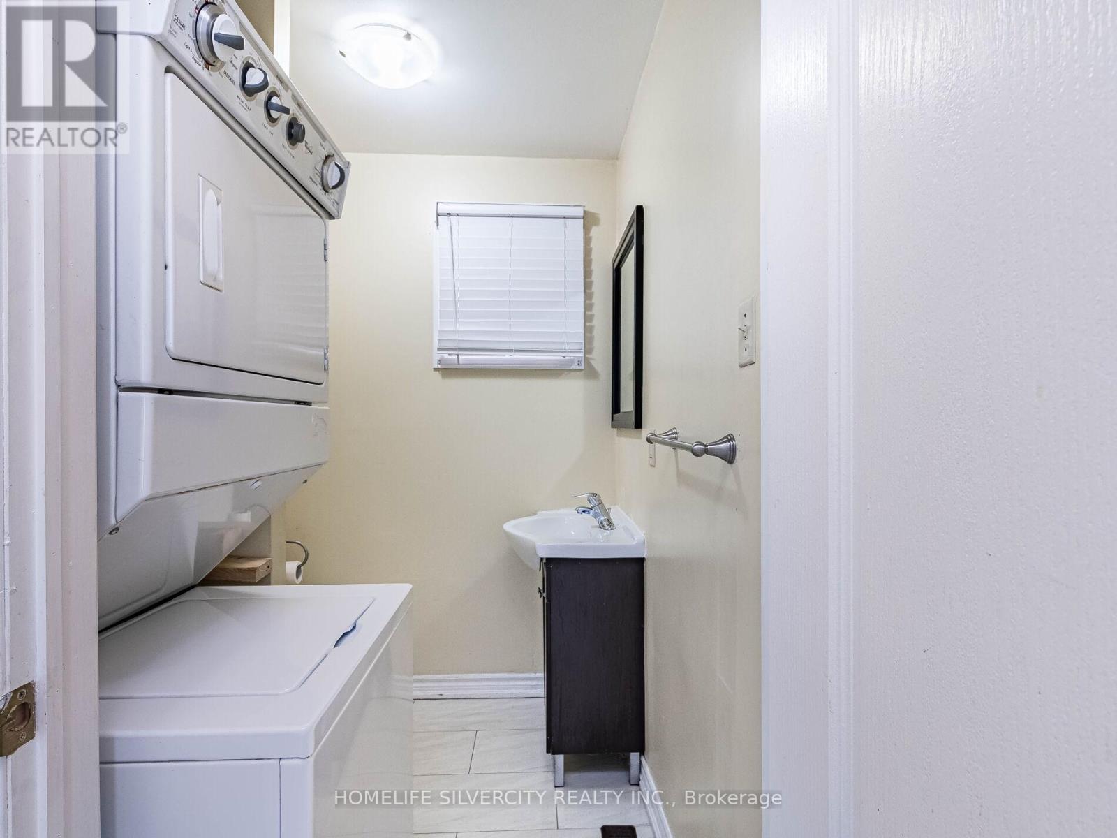 Photo 25 of 1 30 Castlehill Road, Brampton ON