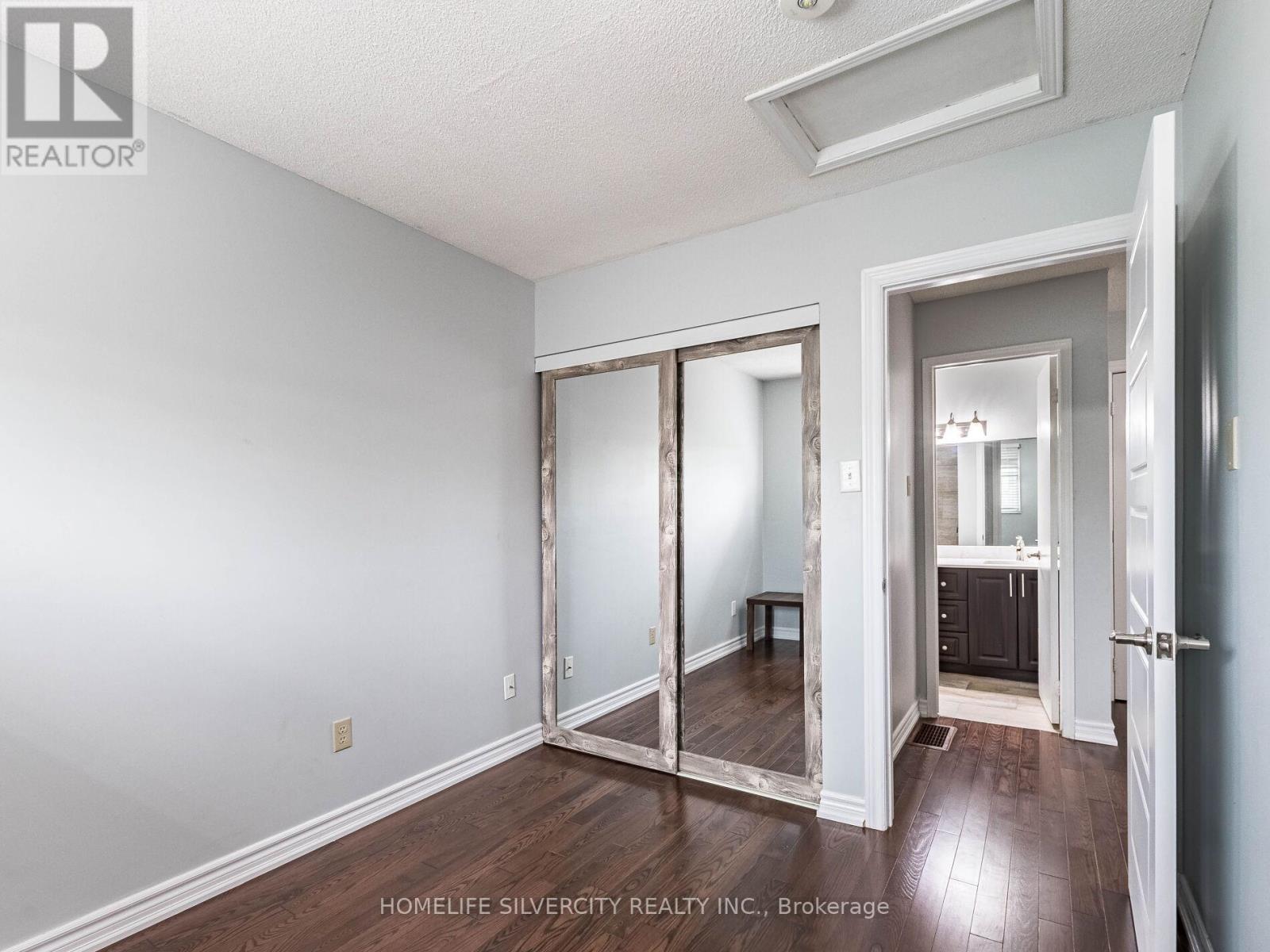 Photo 37 of 1 30 Castlehill Road, Brampton ON
