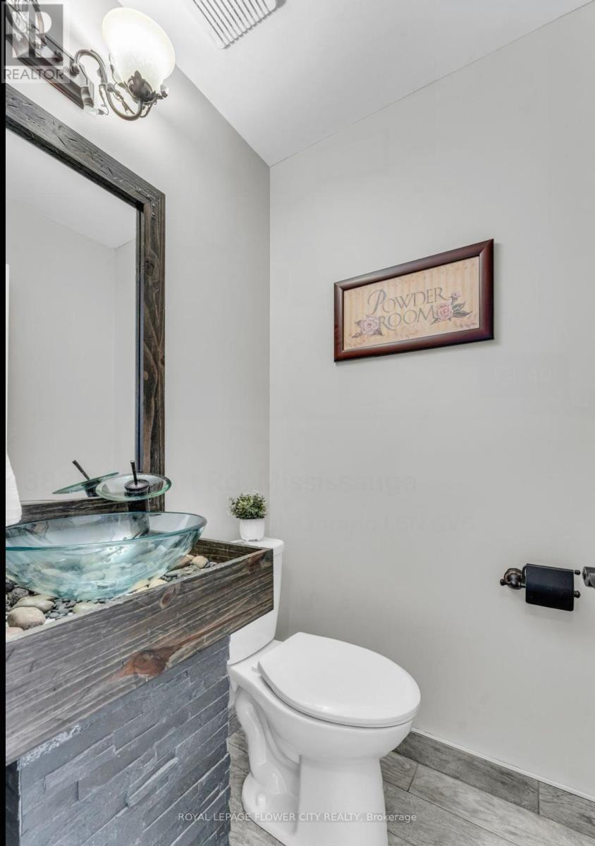 Photo 6 of 3836 Allcroft Road, Mississauga ON