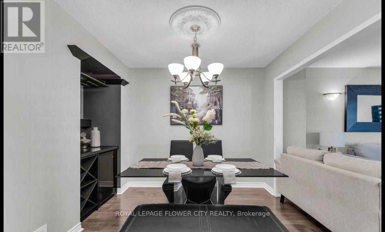 Photo 7 of 3836 Allcroft Road, Mississauga ON