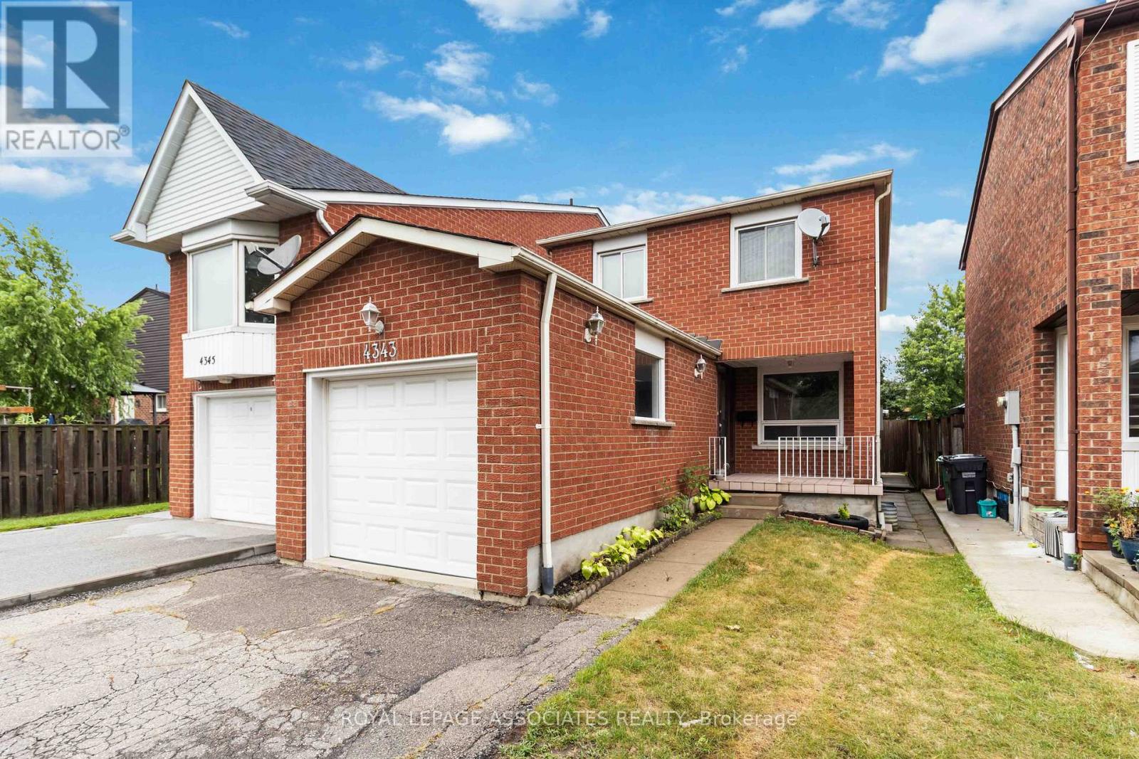 Photo 1 of 4343 Lee Drive, Mississauga ON