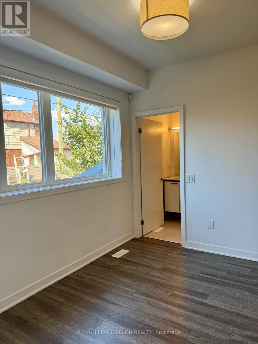 Photo 10 of Th 8 10 Ed Clark Garden, Toronto ON