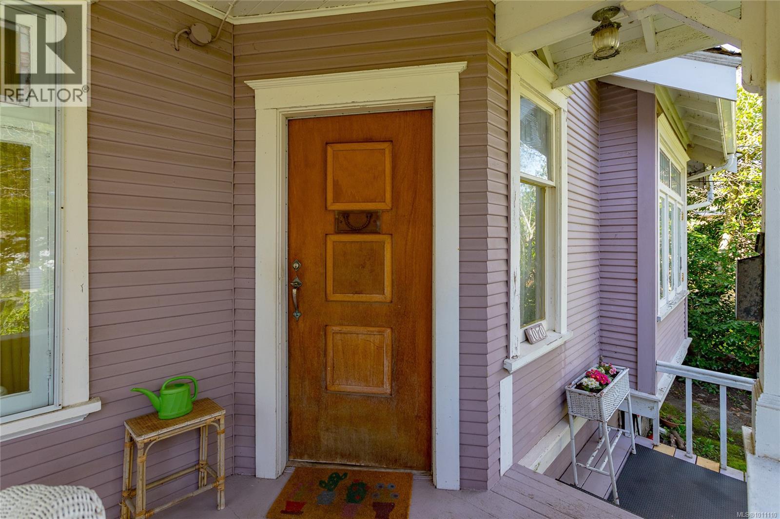 Photo 6 of 1070 St David St, Oak Bay BC