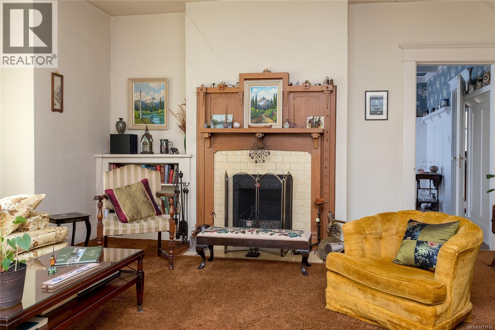 Photo 9 of 1070 St David St, Oak Bay BC