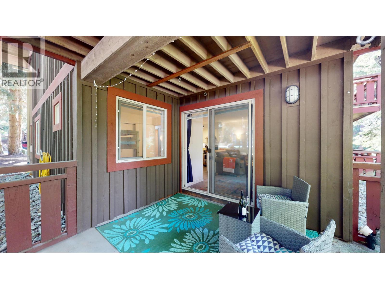 101 3070 HILLCREST DRIVE, Whistler
