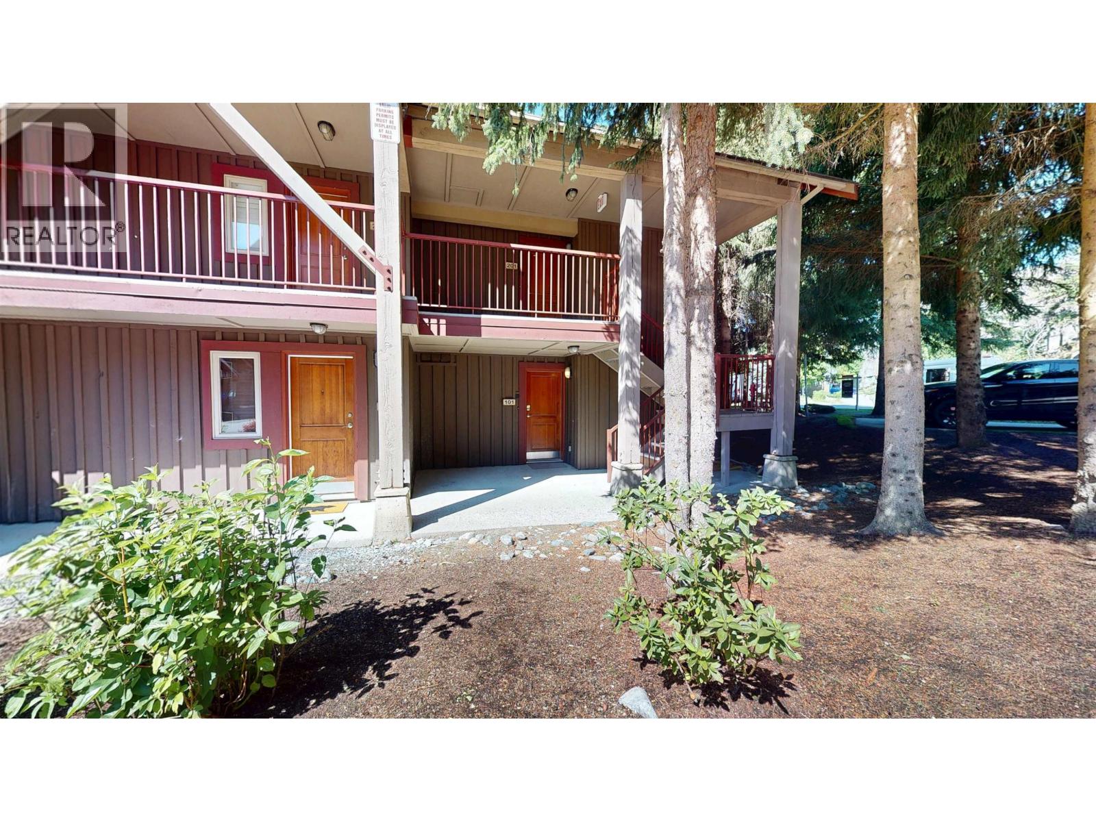 101 3070 HILLCREST DRIVE, Whistler