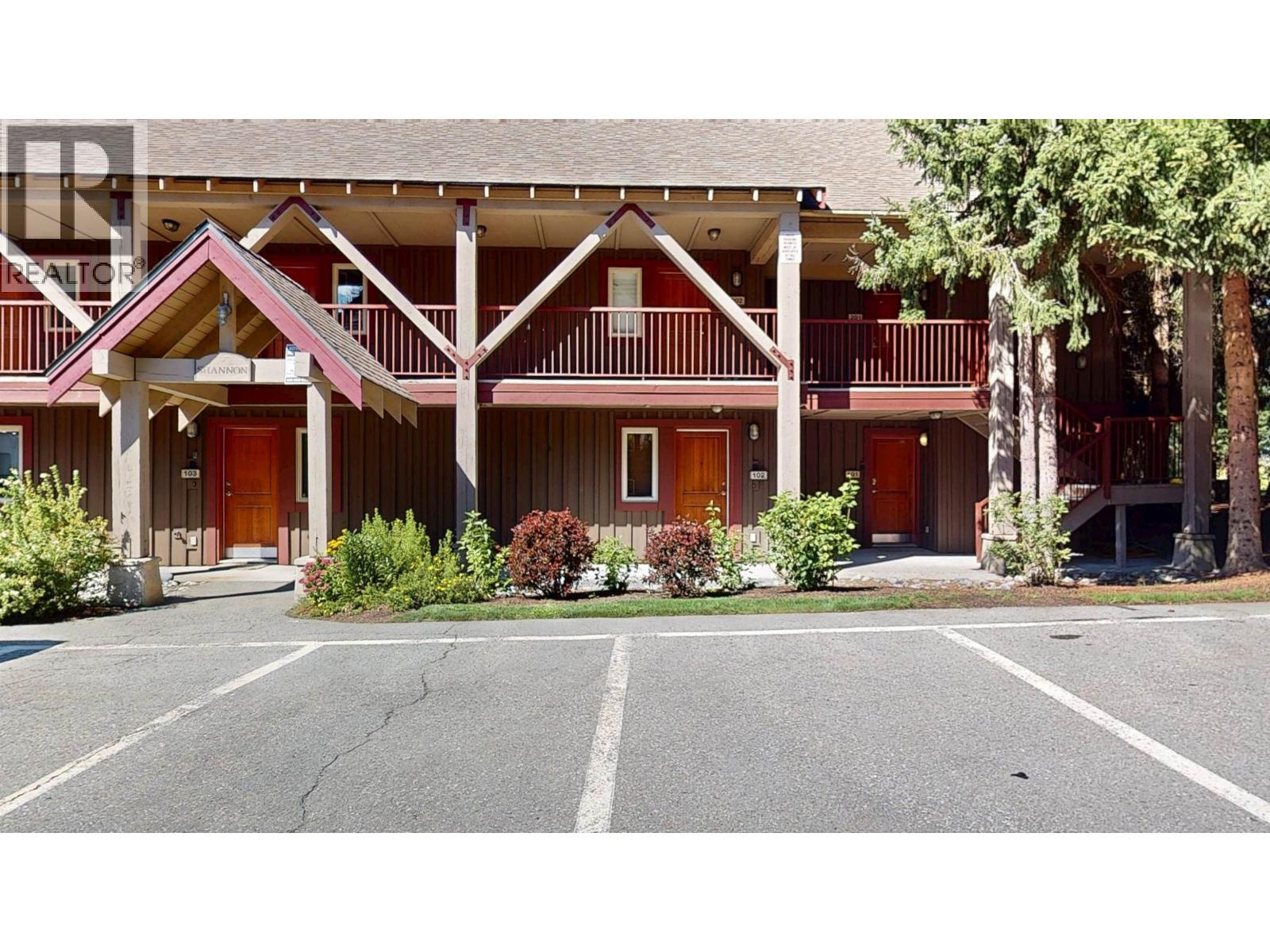 101 3070 HILLCREST DRIVE, Whistler