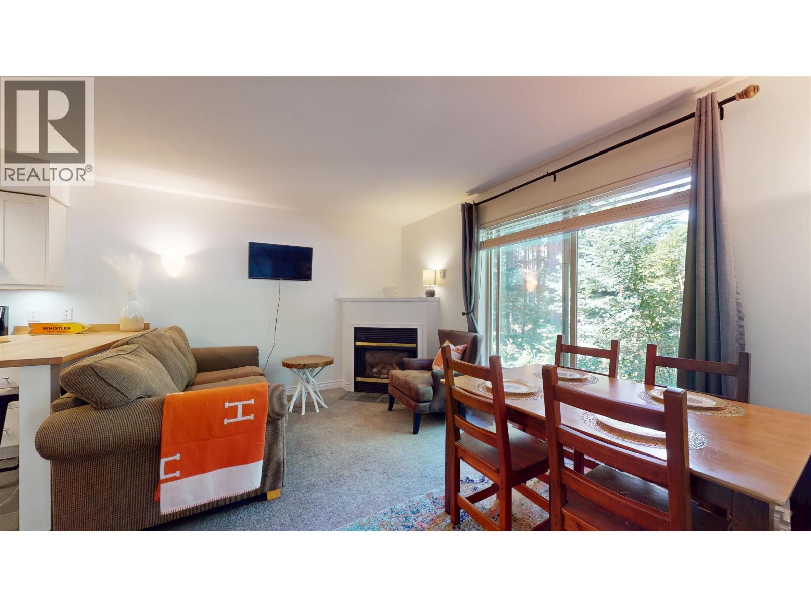 101 3070 HILLCREST DRIVE, Whistler