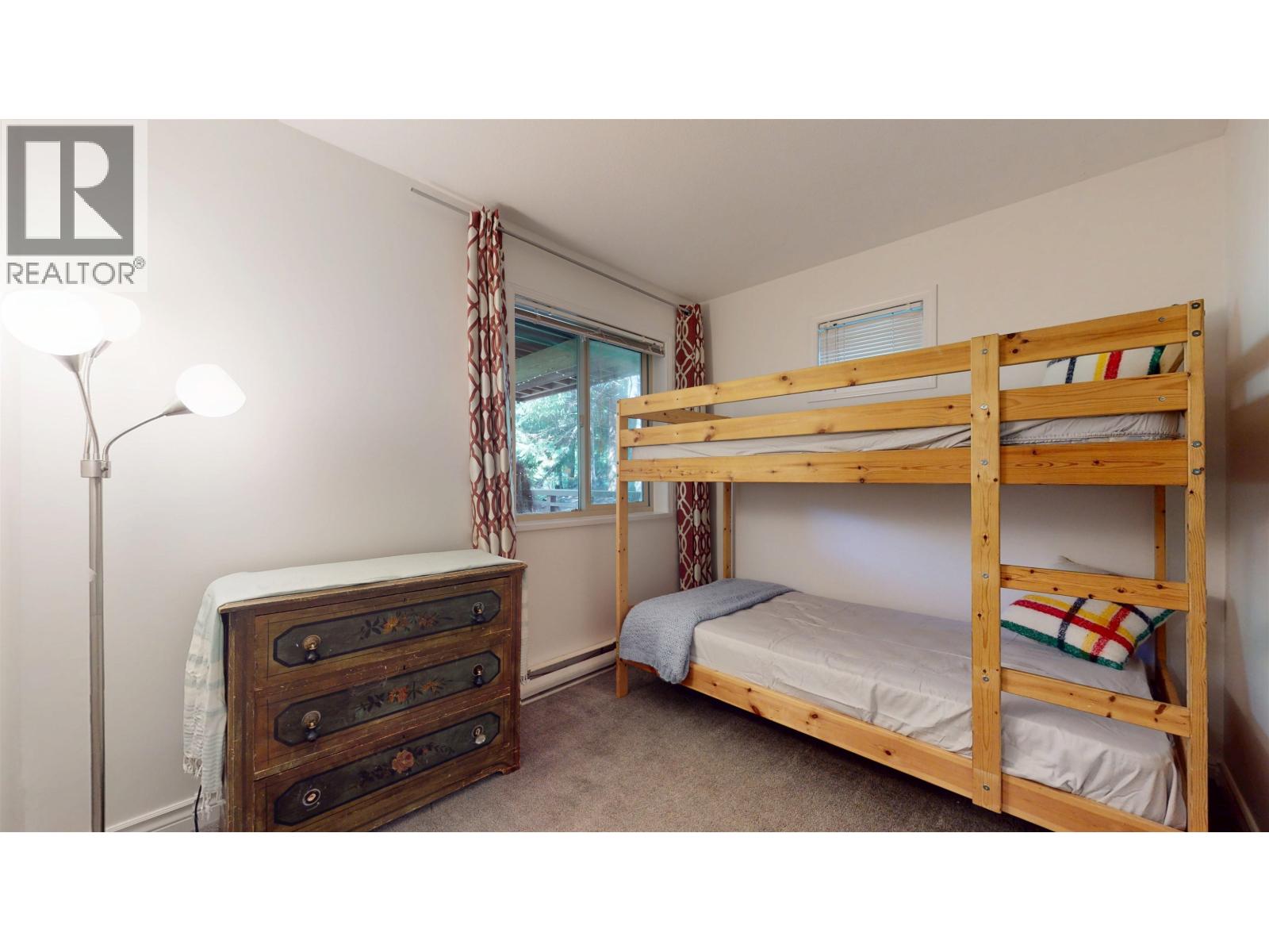 101 3070 HILLCREST DRIVE, Whistler