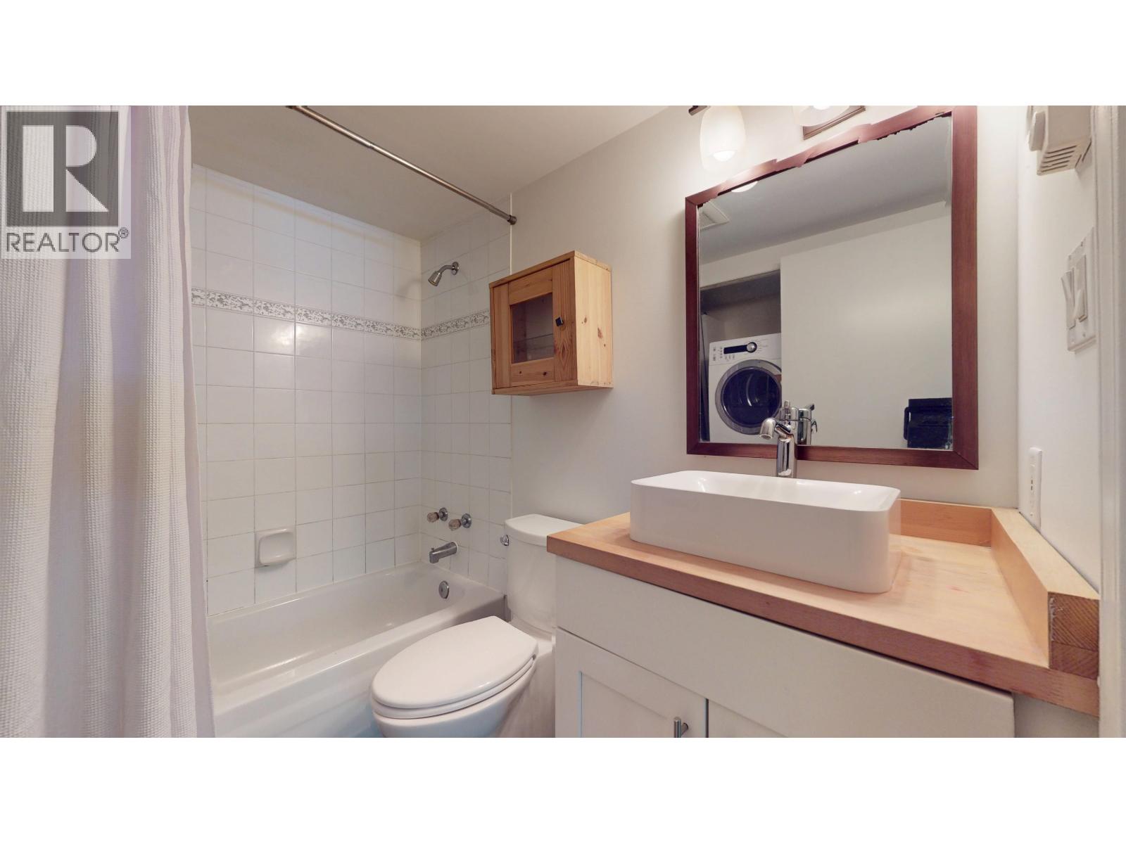 101 3070 HILLCREST DRIVE, Whistler