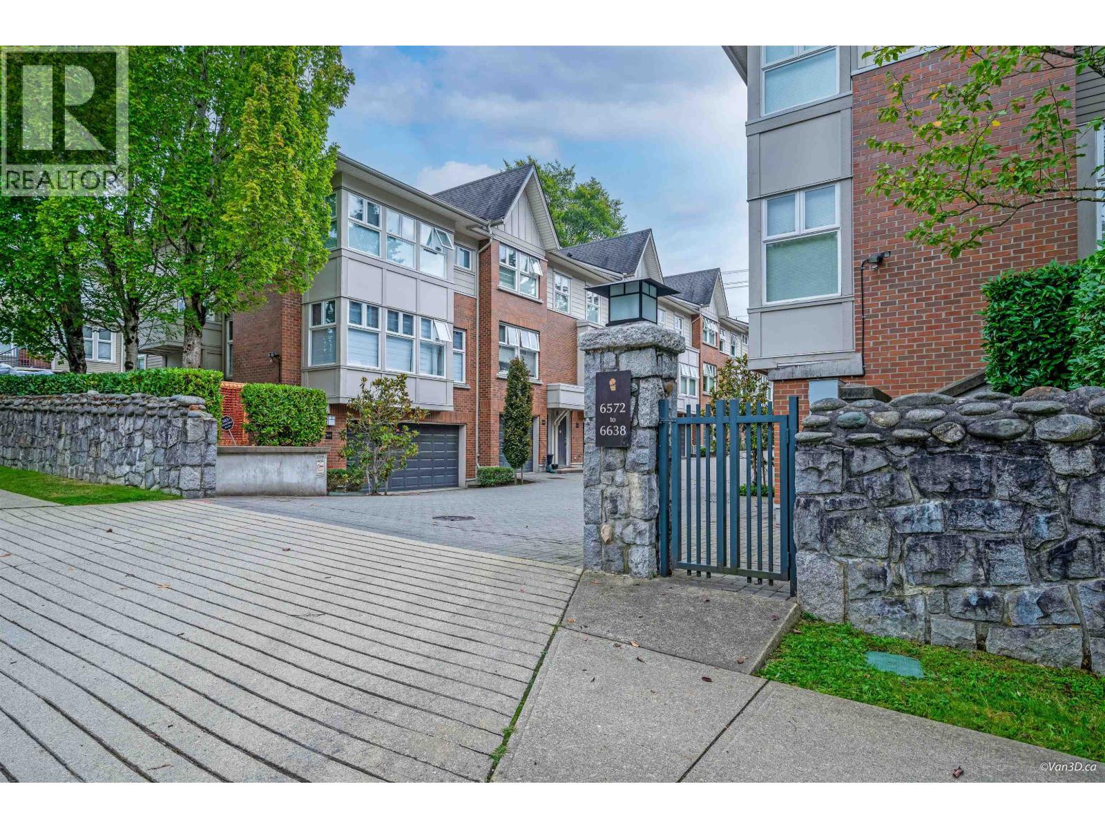 Photo 33 of 6612 Arbutus Street, Vancouver BC