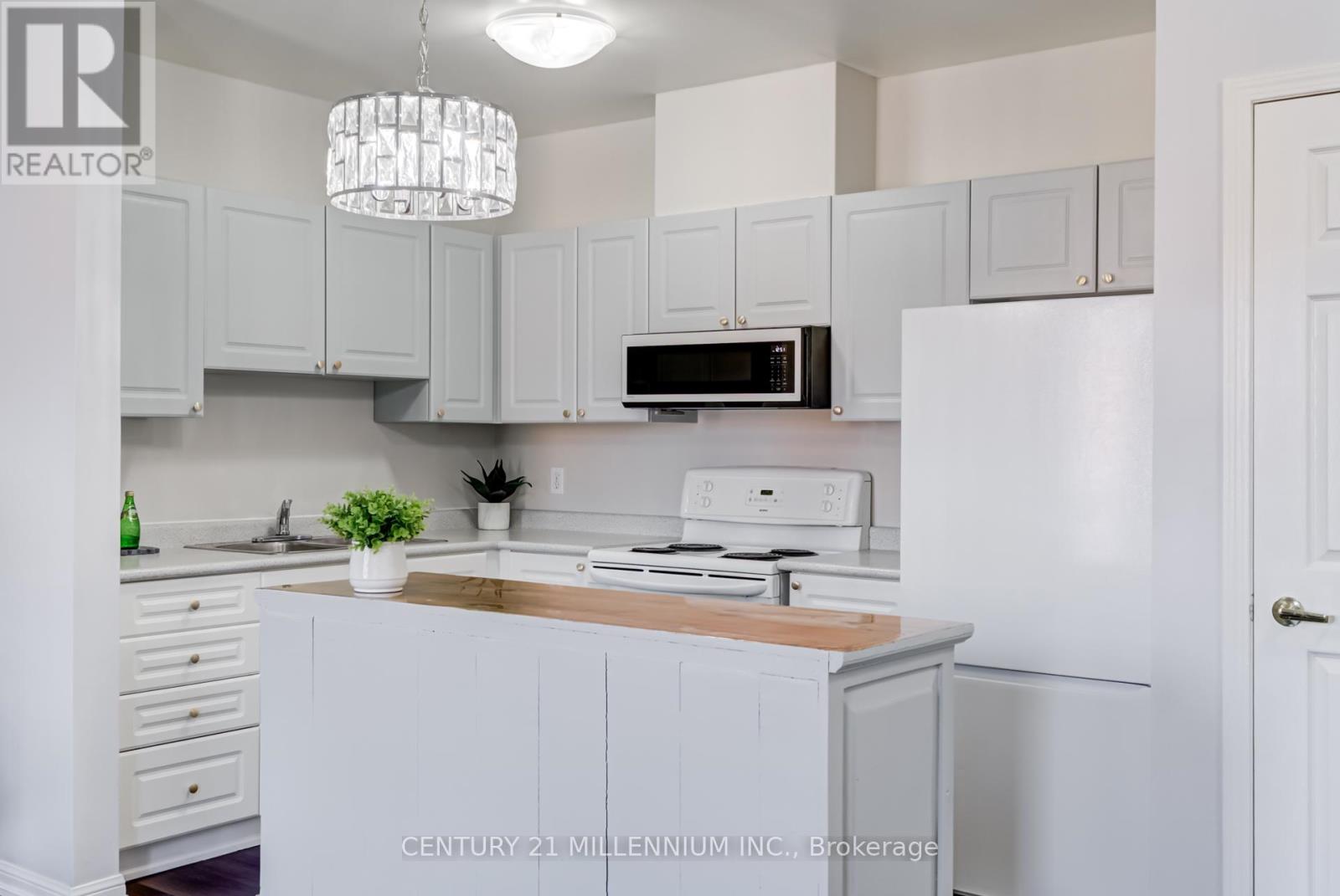 Photo 15 of 206 70 First Street, Orangeville ON