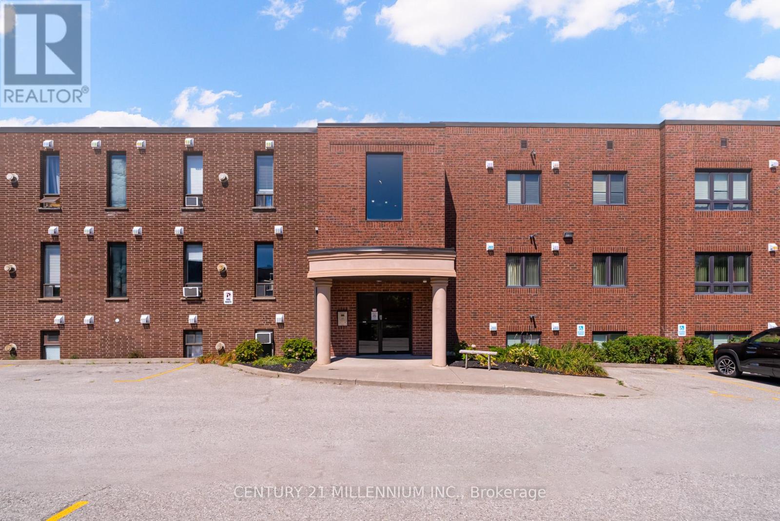 Photo 3 of 206 70 First Street, Orangeville ON