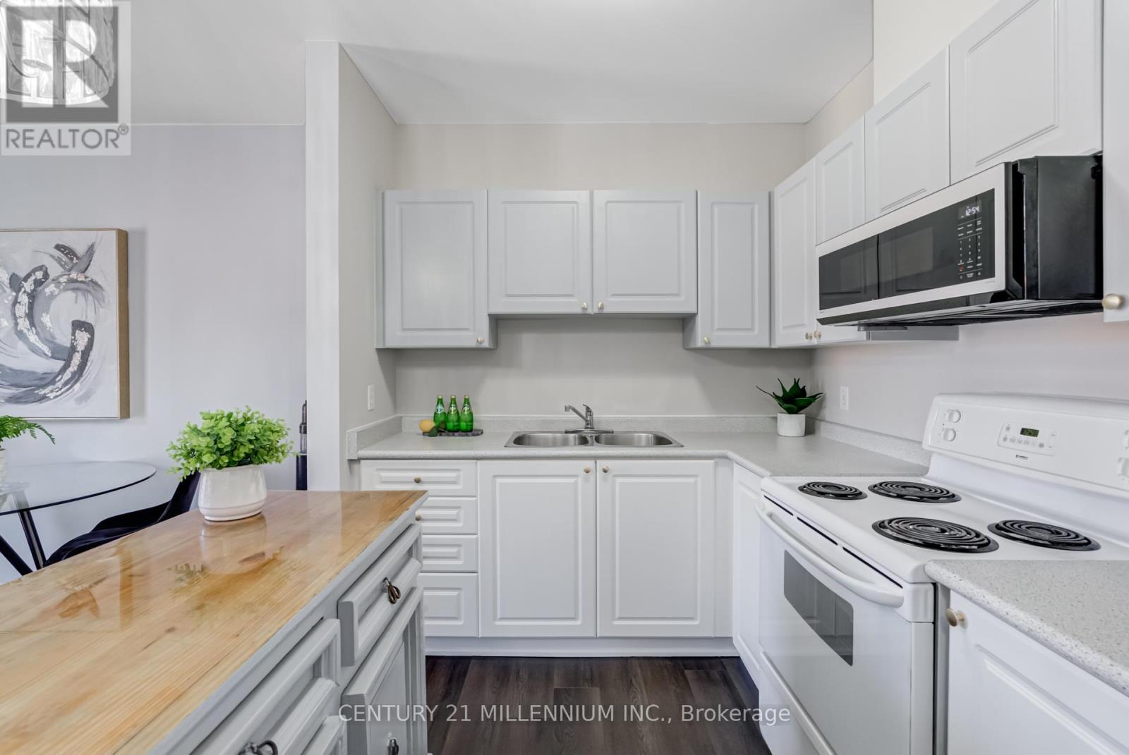 Photo 18 of 206 70 First Street, Orangeville ON