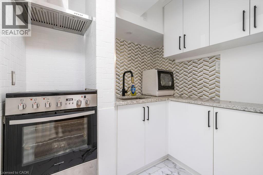 Photo 11 of 2015 Leighland Road Unit 2, Burlington ON