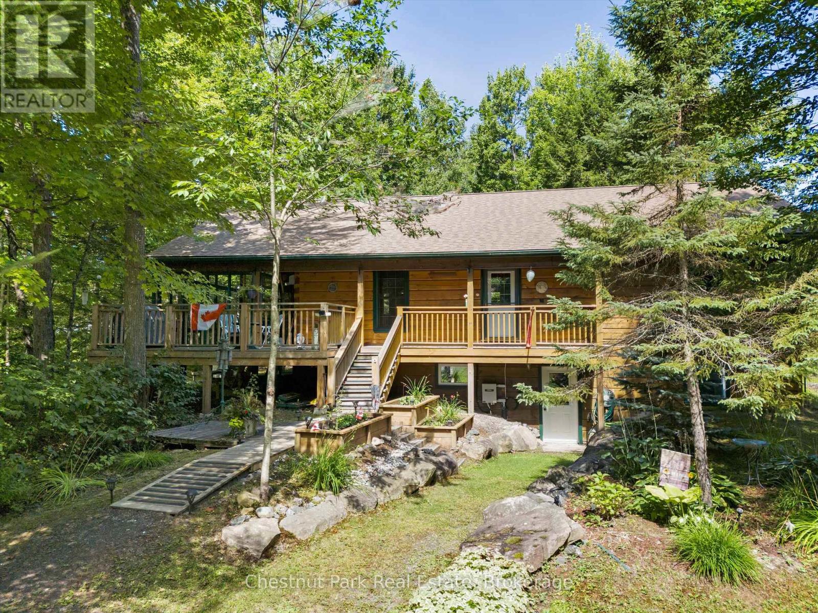 Photo 23 of 1300 Dickie Lake Road W, Lake Of Bays ON