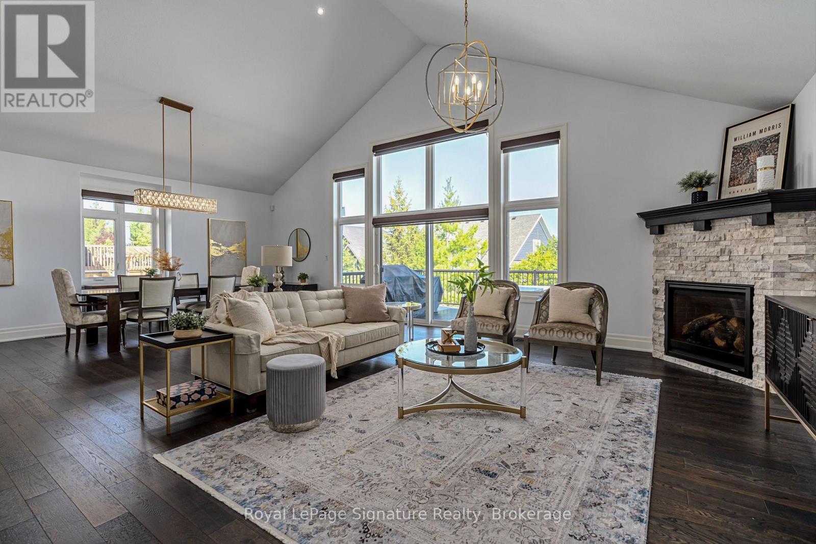 Photo 17 of 113 Landry Lane, Blue Mountains ON