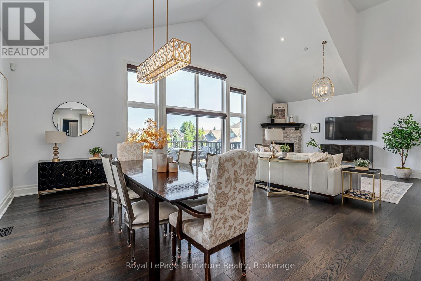 Photo 7 of 113 Landry Lane, Blue Mountains ON