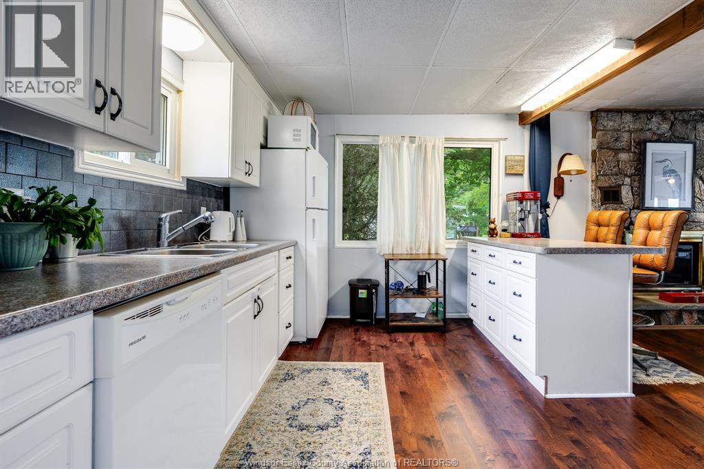 Photo 2 of 1608 Tilton Line, Wheatley ON