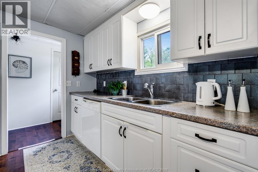 Photo 5 of 1608 Tilton Line, Wheatley ON