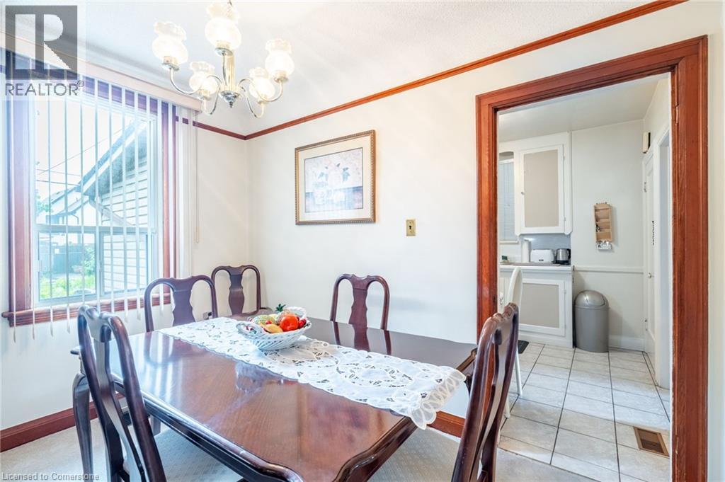 Photo 12 of 204 Emerald Street N, Hamilton ON