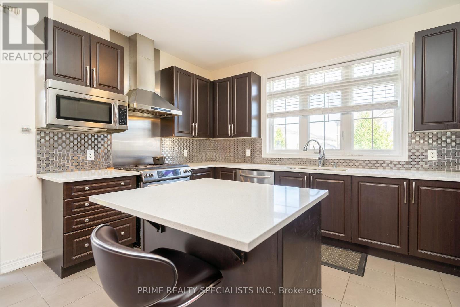 Photo 32 of 293 Johnson Drive, Shelburne ON