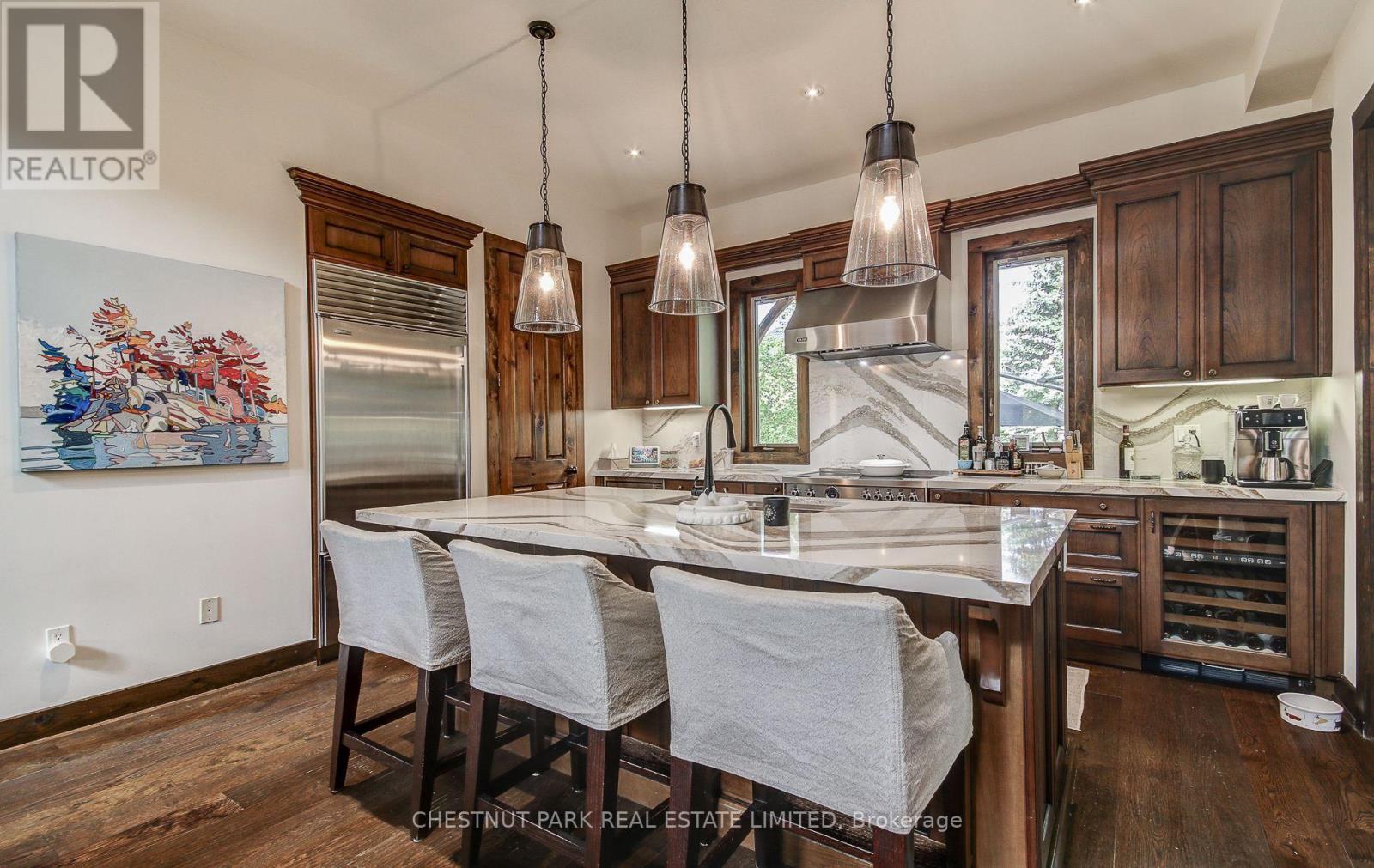 Photo 16 of 146 National Drive, Blue Mountains ON