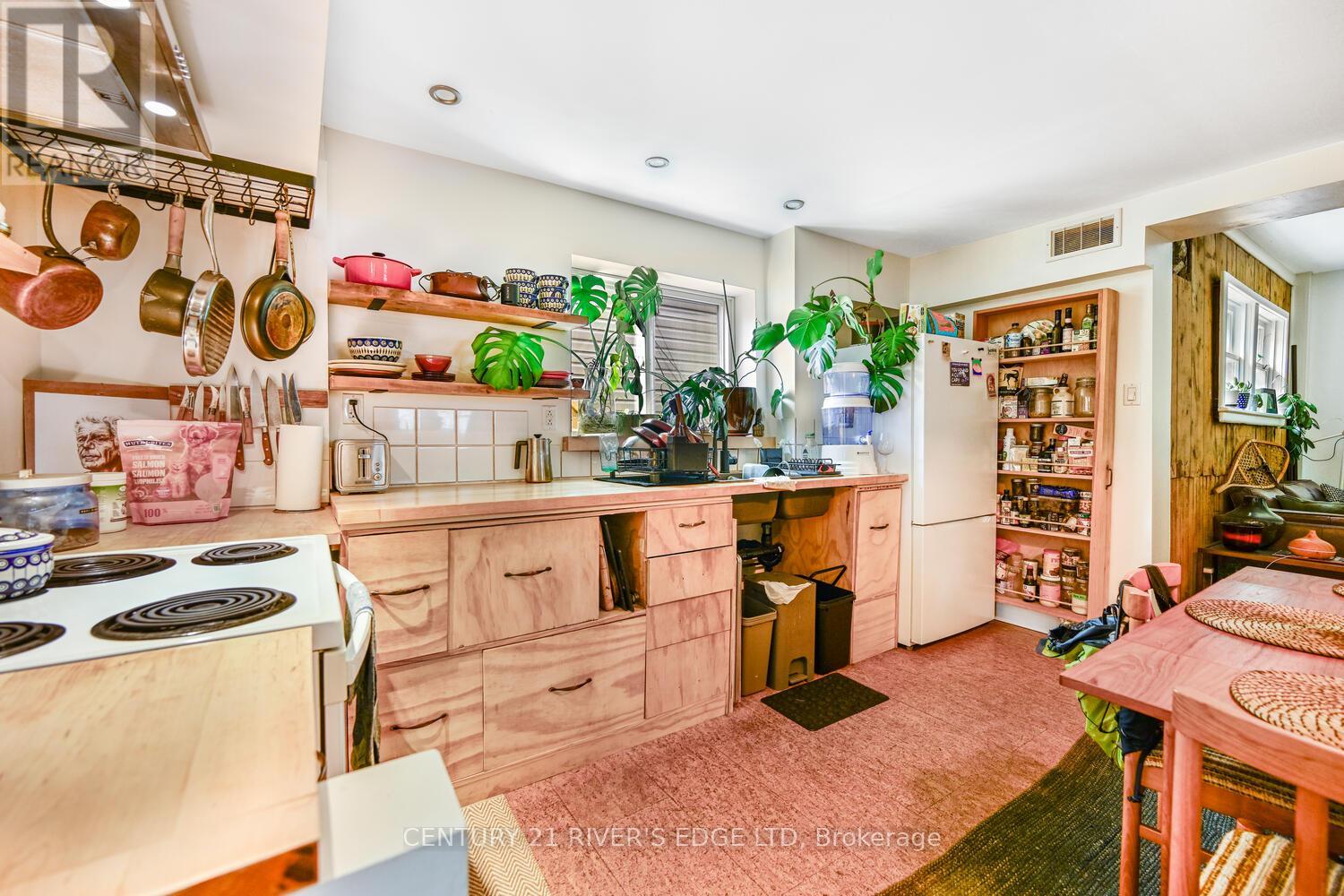 Photo 10 of 188 Armstrong Street, Ottawa ON