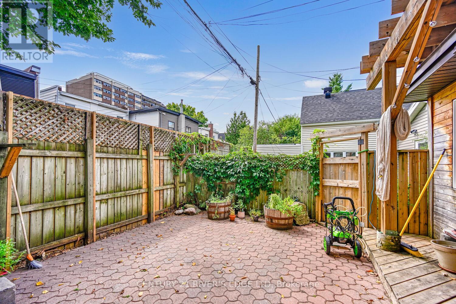 Photo 18 of 188 Armstrong Street, Ottawa ON