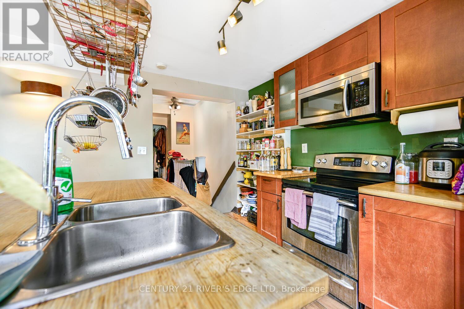 Photo 20 of 188 Armstrong Street, Ottawa ON