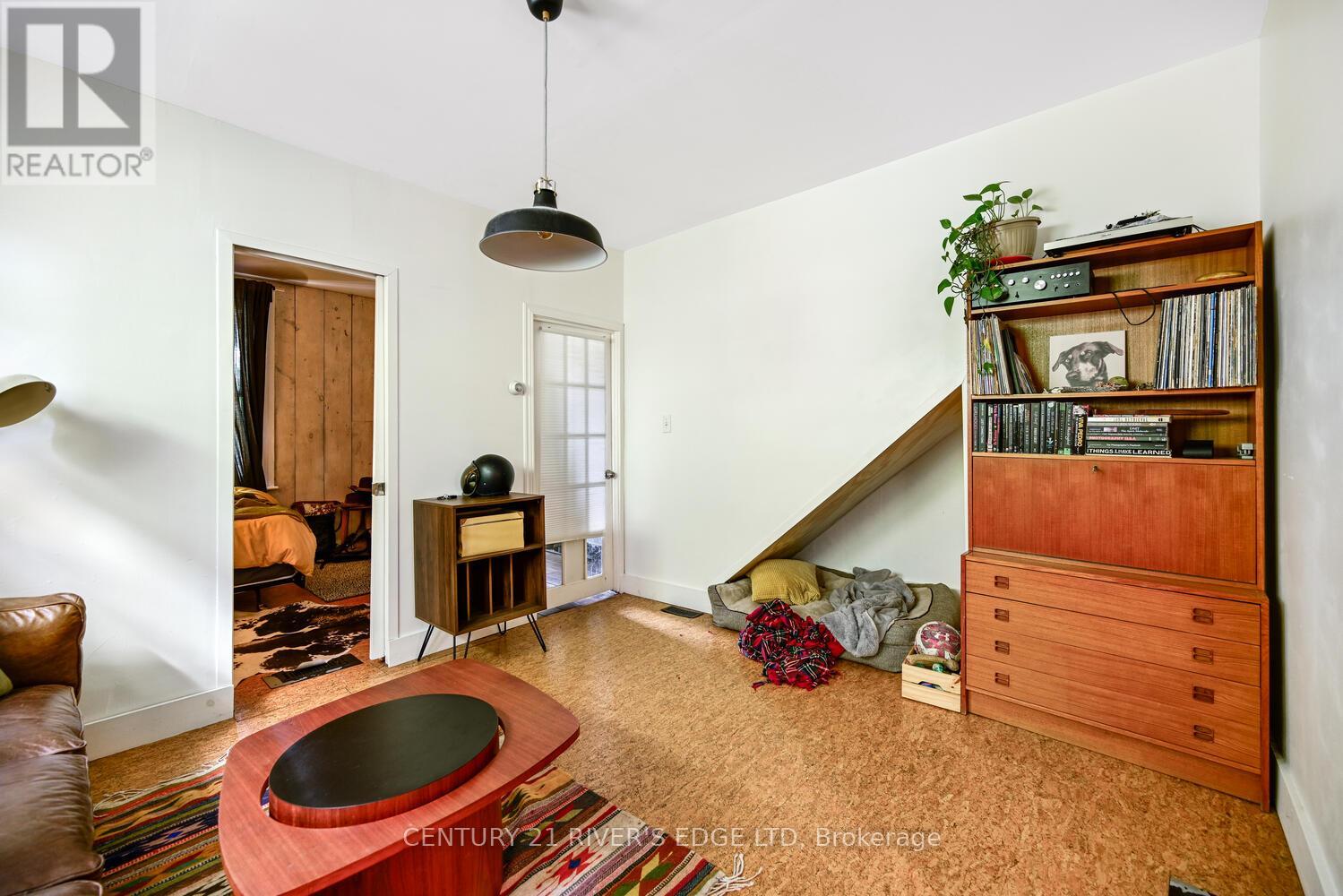 Photo 8 of 188 Armstrong Street, Ottawa ON