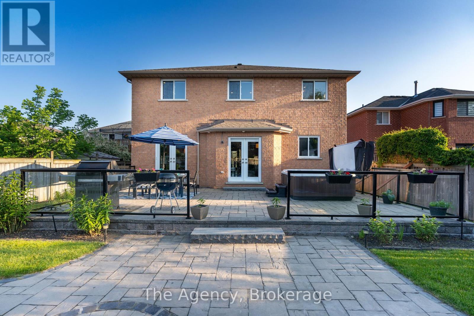 Photo 37 of 7 Higgin Court, Barrie ON