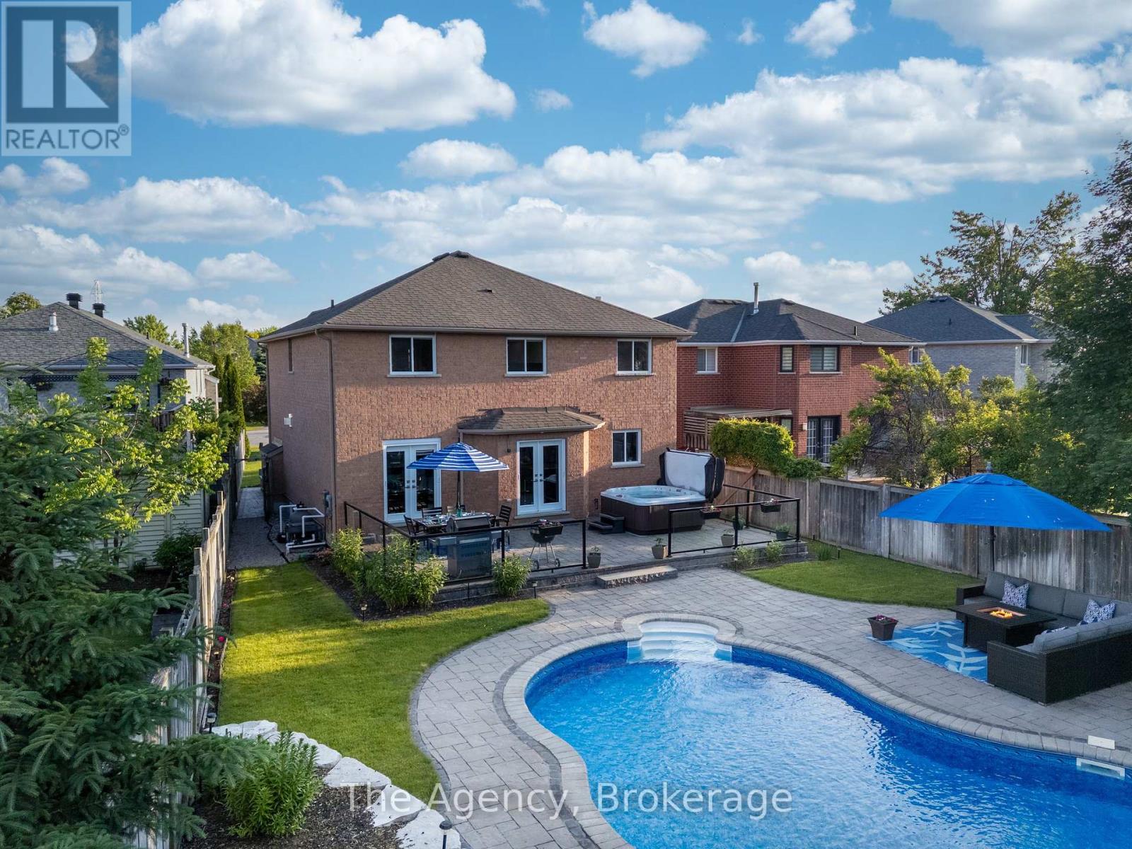 Photo 46 of 7 Higgin Court, Barrie ON