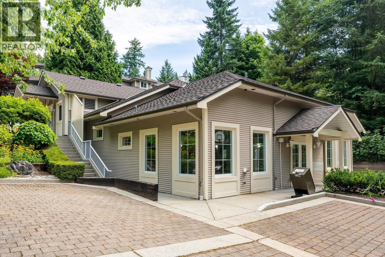 105 101 PARKSIDE DRIVE, Port Moody