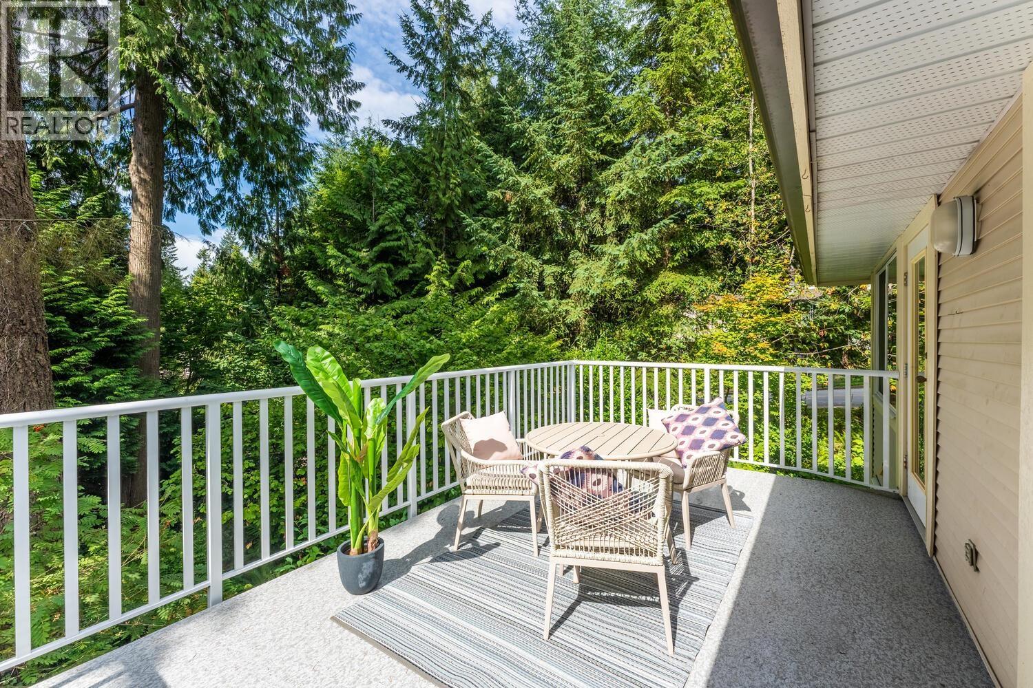 105 101 PARKSIDE DRIVE, Port Moody