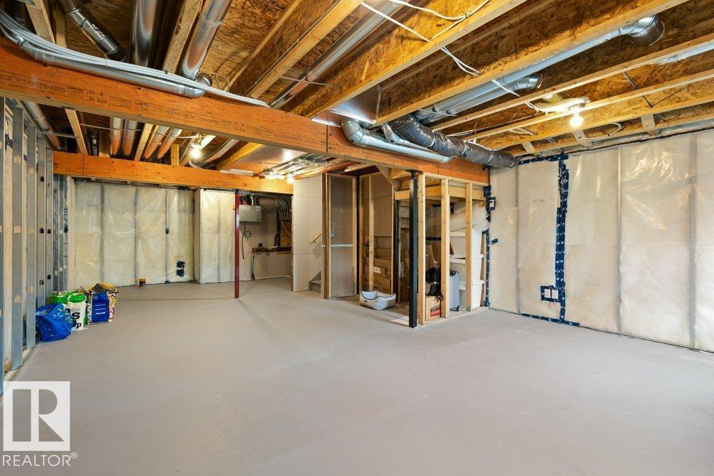 Photo 18 of 5127 Lark Cr Nw, Edmonton AB