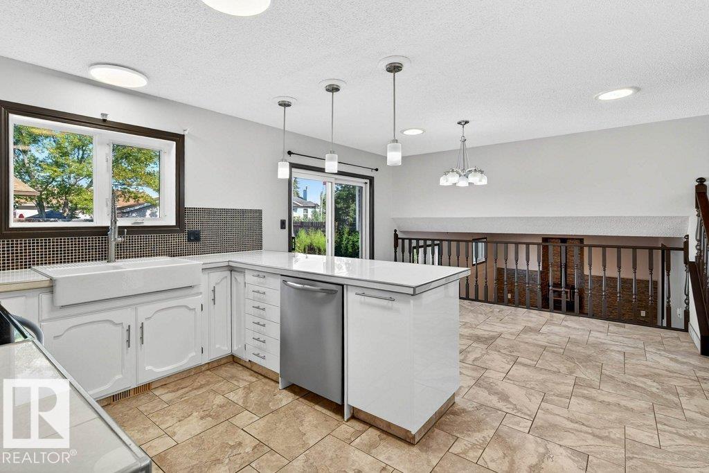 Photo 14 of 10106 89 St, Morinville AB