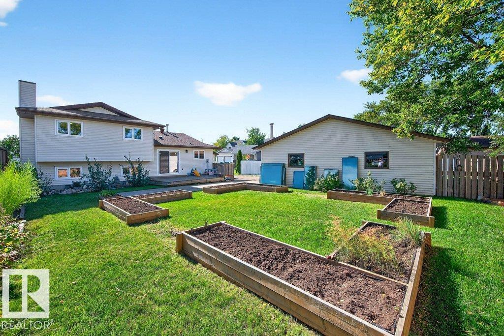 Photo 17 of 10106 89 St, Morinville AB