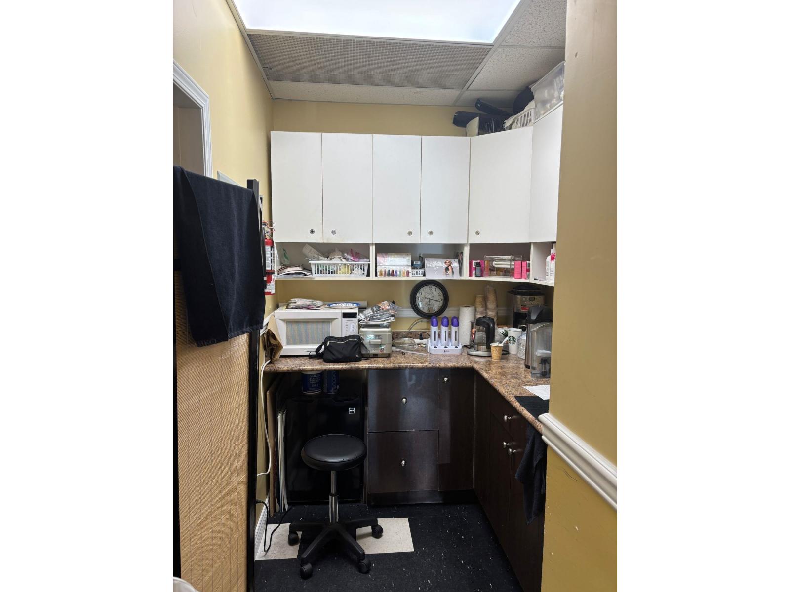 Photo 5 of 1434 Confidential, Surrey BC