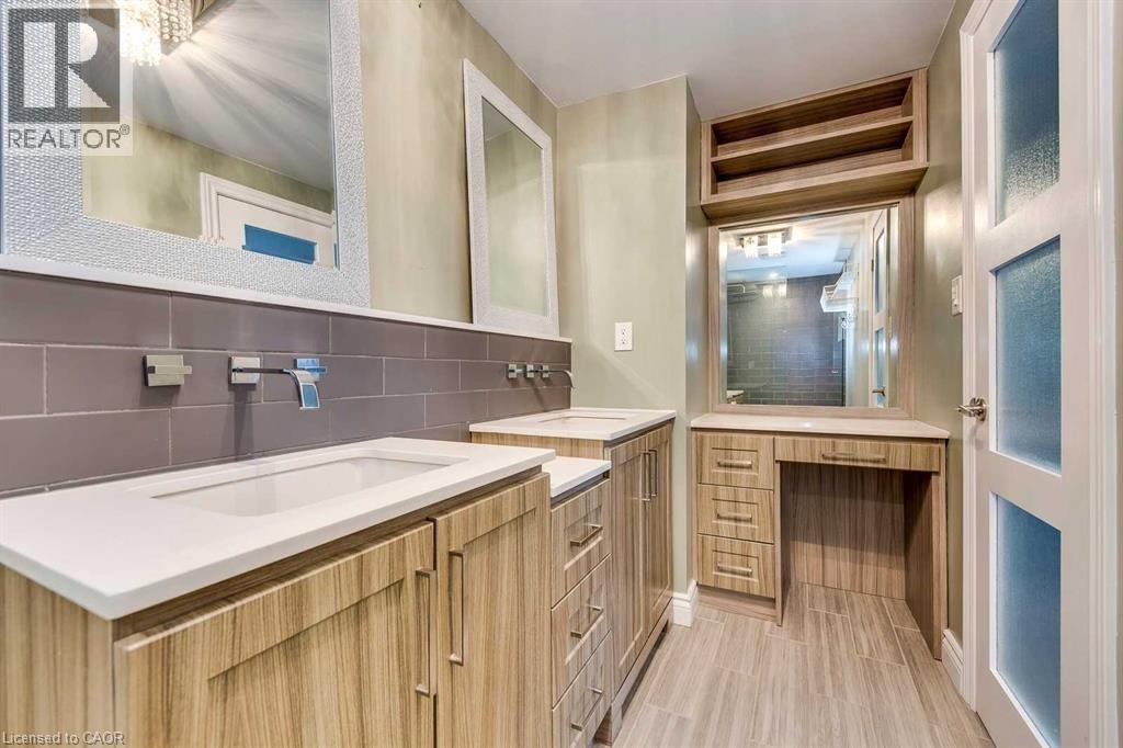 Photo 11 of 2272 Mowat Avenue Unit 68, Oakville ON