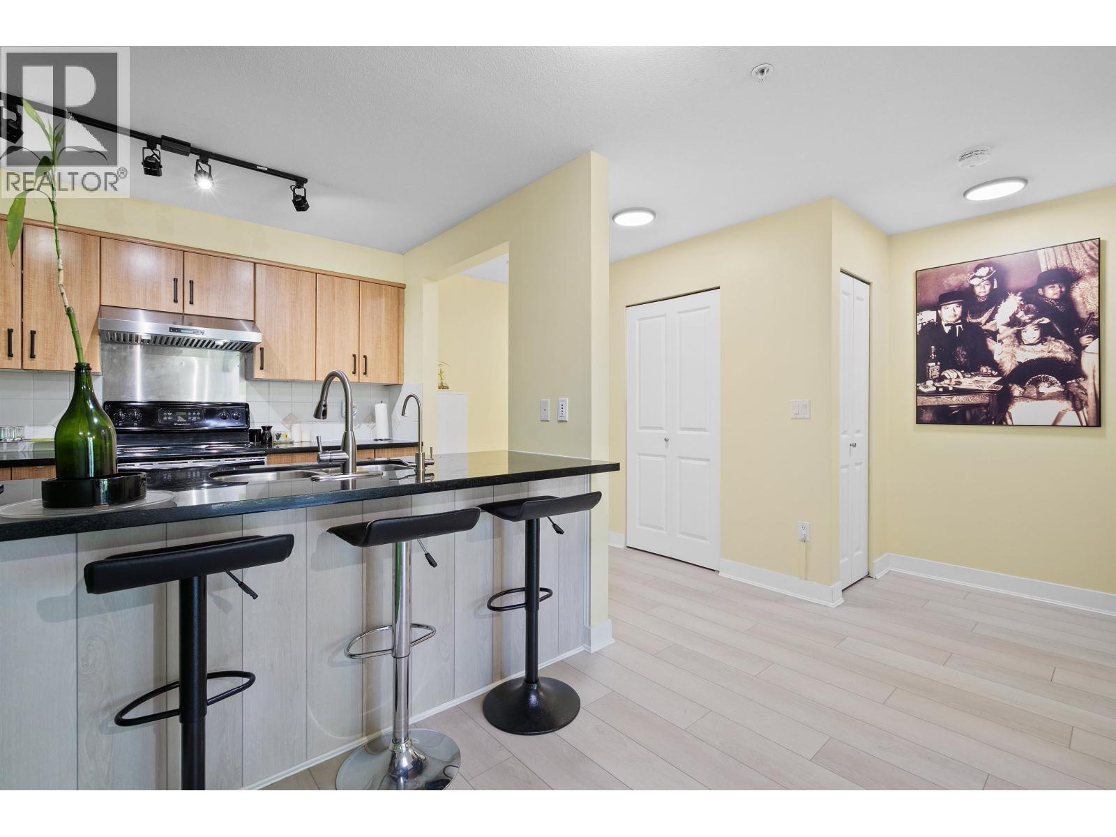 Photo 16 of 209 3240 St Johns Street, Port Moody BC