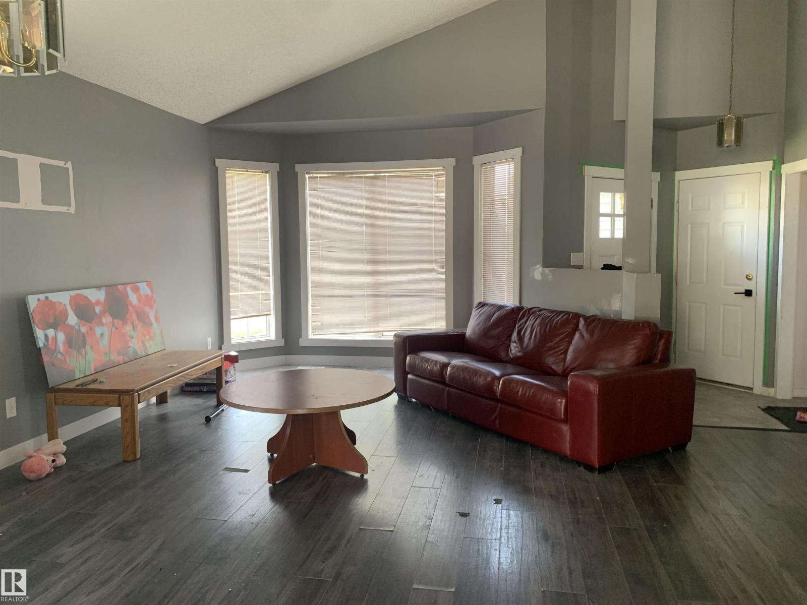 Photo 3 of 631 Jenner Cove Cv Nw, Edmonton AB