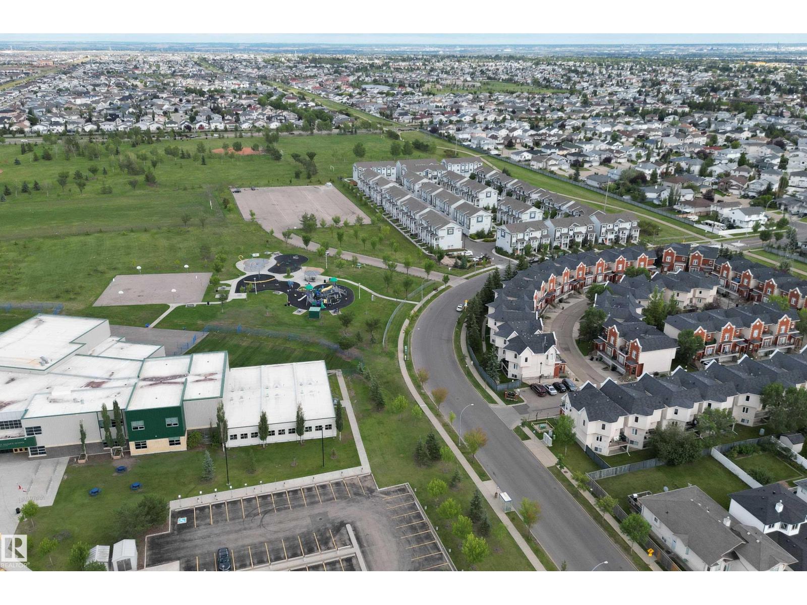 Photo 51 of 1 8403 164 Av Nw, Edmonton AB