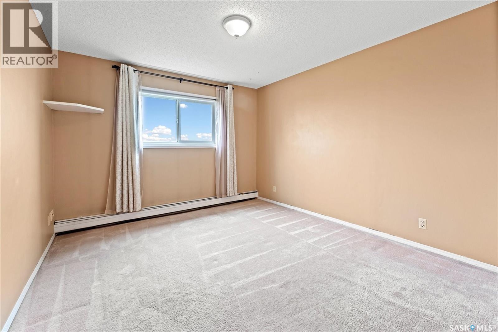 Photo 16 of 704 510 5th Avenue N, Saskatoon SK
